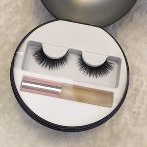 Velour Lash Ornament